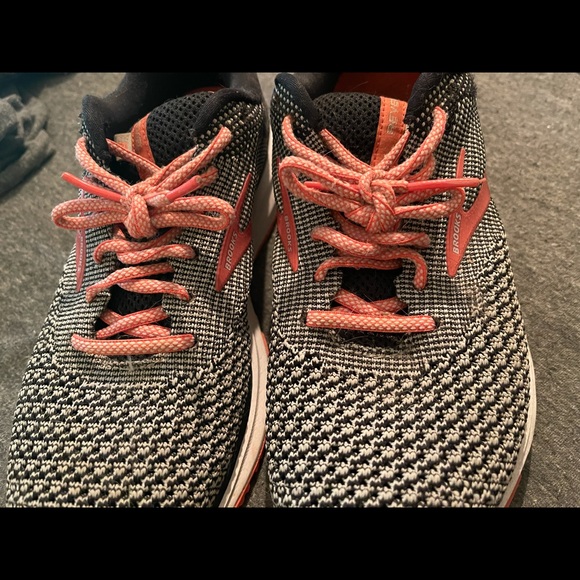 Brooks Running Shoes - Picture 2 of 4